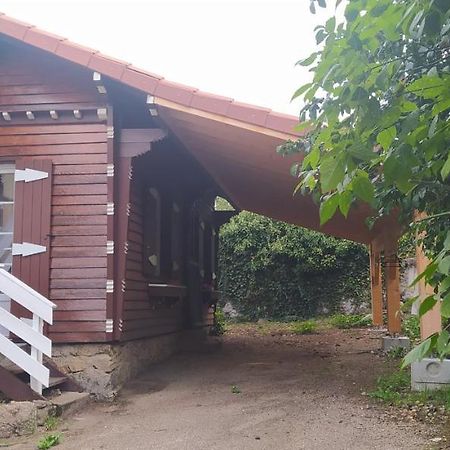 Logement Independant Attenant A Une Maison Dans Grand Jardin Retournac Kültér fotó