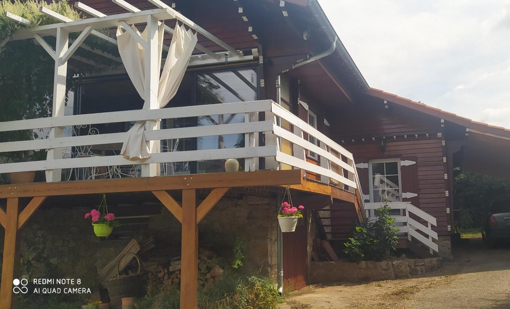 Logement Independant Attenant A Une Maison Dans Grand Jardin Retournac Kültér fotó